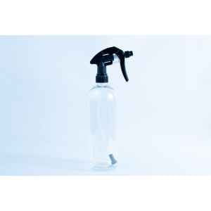 The Spray bottle Chemical resistant 1 Litre Heavy Duty, featuring a black nozzle, stands against a light blue background.